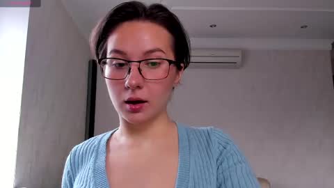 Snapshot of lilith_lutherlow chatting on February 10, 10:09 am lilith online show from February 10, 10:09 am