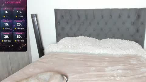 Snapshot of lilith_parker chatting on February 16, 3:04 am Lilith Parker online show from February 16, 3:04 am