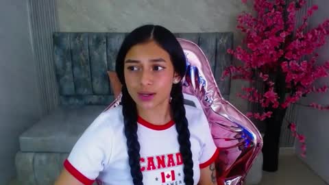 Snapshot of lilith_petit_sub chatting on January 16, 3:46 pm Lilith online show from January 16, 3:46 pm