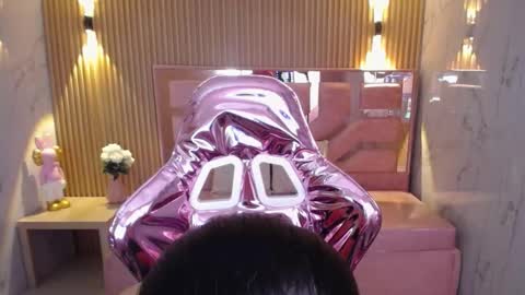 Snapshot of lilith_petit_sub chatting on February 5, 1:58 am Lilith online show from February 5, 1:58 am