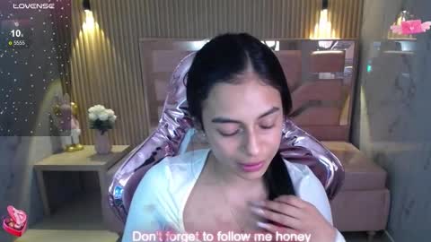 Snapshot of lilith_petit_sub chatting on February 11, 8:20 pm Lilith online show from February 11, 8:20 pm