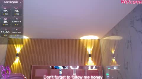 Snapshot of lilith_petit_sub chatting on February 21, 4:26 pm Lilith online show from February 21, 4:26 pm