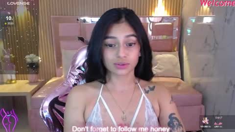 Snapshot of lilith_petit_sub chatting on February 24, 4:04 pm Lilith online show from February 24, 4:04 pm