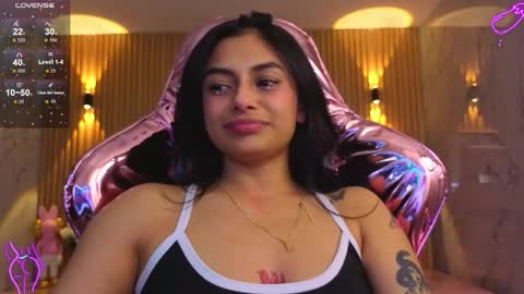 Snapshot of lilith_petit_sub chatting on September 17, 8:16 am Lilith online show from September 17, 8:16 am