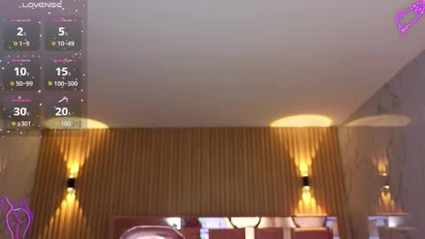 Snapshot of lilith_petit_sub chatting on September 19, 3:52 am Lilith online show from September 19, 3:52 am