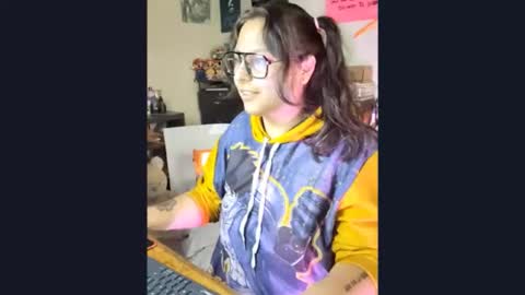 Snapshot of lilith_tyler chatting on October 27, 6:45 pm lilith_tyler online show from October 27, 6:45 pm