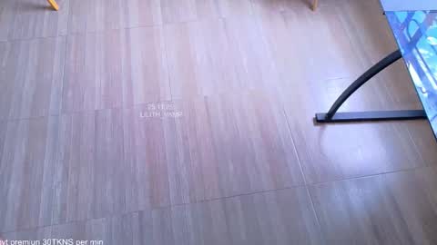 Snapshot of lilith_vamp chatting on November 25, 5:24 pm LILITH 200 LIKES Thursday Clown Costume M online show from November 25, 5:24 pm