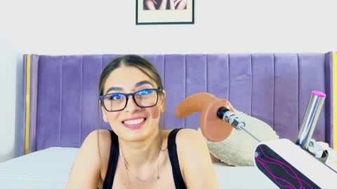 Snapshot of lilithcapri777 chatting on January 13, 2:11 pm Lily online show from January 13, 2:11 pm