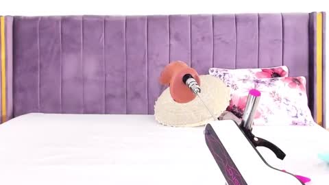 Snapshot of lilithcapri777 chatting on March 6, 6:37 pm Lily online show from March 6, 6:37 pm