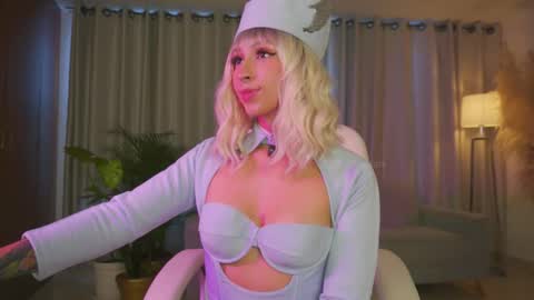 Lili  online show from October 5, 8:29 pm