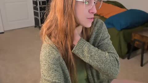 L online show from January 1, 8:37 pm