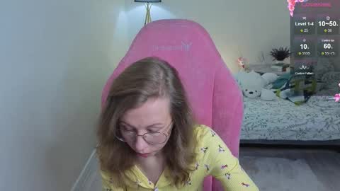 Snapshot of lill_mary chatting on September 17, 2:24 am Maria online show from September 17, 2:24 am
