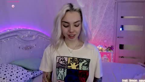 LilliMoore online show from September 13, 11:48 pm