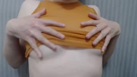 Snapshot of lillkit chatting on December 10, 11:19 pm Lilu online show from December 10, 11:19 pm