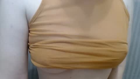 Snapshot of lillkit chatting on February 5, 11:17 pm Lilu online show from February 5, 11:17 pm