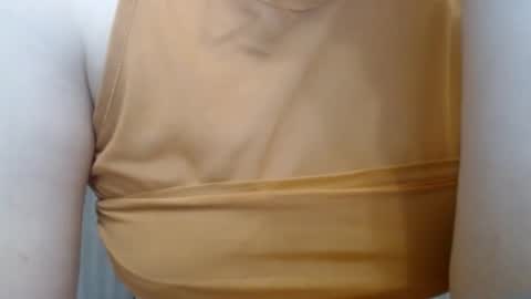 Snapshot of lillkit chatting on February 16, 11:26 pm Lilu online show from February 16, 11:26 pm