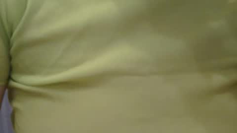 Snapshot of lillkit chatting on December 2, 10:05 pm Lilu online show from December 2, 10:05 pm