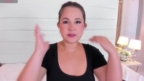 Snapshot of lilly_2809_ chatting on February 3, 3:48 am Lizeth follow me in my igimlilycute 3 online show from February 3, 3:48 am