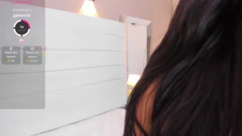 Snapshot of lilly_2809_ chatting on February 18, 4:30 am Lizeth follow me in my igimlilycute 3 online show from February 18, 4:30 am