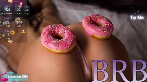 Lilly  online show from December 14, 9:45 pm