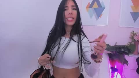 Snapshot of lilly_denson8 chatting on November 28, 4:53 pm Sweety Lilly Love online show from November 28, 4:53 pm