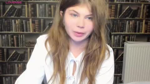 Lilly online show from November 9, 7:34 pm