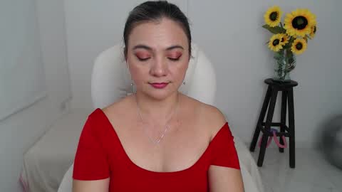 Lilly online show from October 24, 3:41 pm