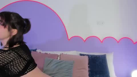 Lilou online show from March 6, 1:24 pm