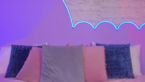 Lilou online show from October 7, 12:02 pm