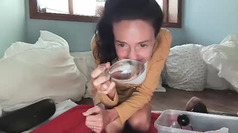 Snapshot of lilrosiedoll chatting on October 8, 4:26 pm Lilrosiedoll online show from October 8, 4:26 pm