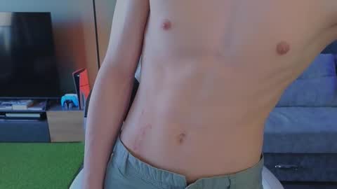 Snapshot of lilteddyboy chatting on October 7, 10:56 am lilteddyboy online show from October 7, 10:56 am