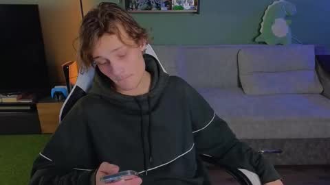 Snapshot of lilteddyboy chatting on October 14, 3:02 pm lilteddyboy online show from October 14, 3:02 pm