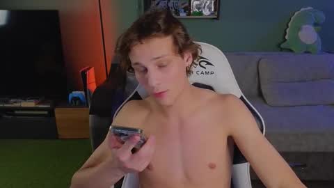 Snapshot of lilteddyboy chatting on October 16, 9:38 pm lilteddyboy online show from October 16, 9:38 pm