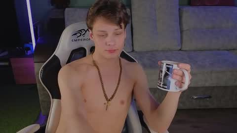 lilteddyboy online show from April 3, 1:14 am