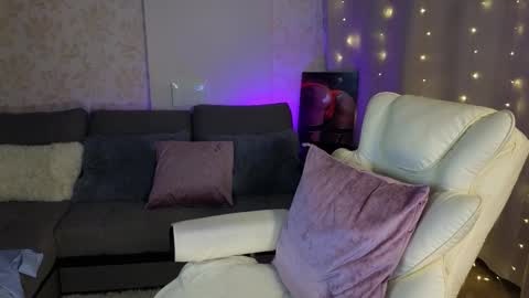 Lilu online show from February 22, 9:37 pm