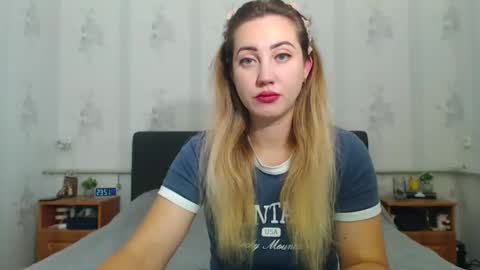 lilu_cute25 online show from October 27, 9:52 pm