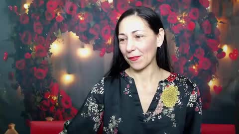 lilugrants online show from February 4, 7:22 pm