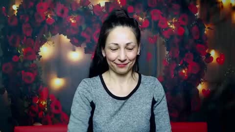 lilugrants online show from February 16, 2:42 am