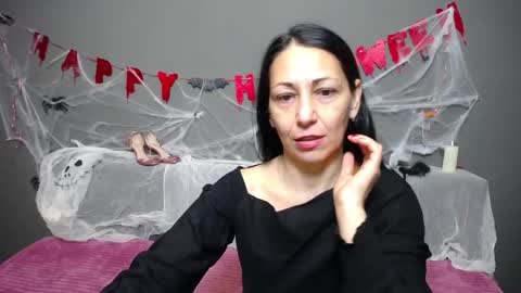 lilugrants online show from October 26, 7:09 pm