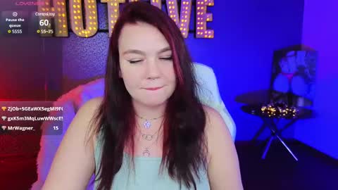 Snapshot of lilumytrend chatting on December 12, 5:04 pm Lilu online show from December 12, 5:04 pm