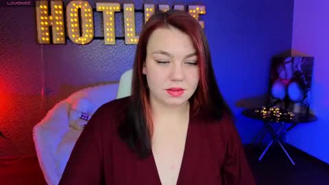 Snapshot of lilumytrend chatting on February 16, 5:59 am Lilu online show from February 16, 5:59 am