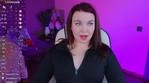 Snapshot of lilumytrend chatting on November 14, 7:34 pm Lilu online show from November 14, 7:34 pm