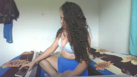 lily_anal_squirt online show from November 27, 9:17 pm