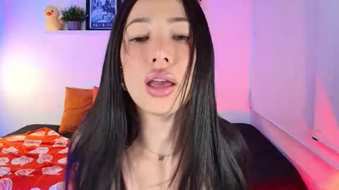 Snapshot of lily_evans_ chatting on November 12, 11:47 pm just lily online show from November 12, 11:47 pm