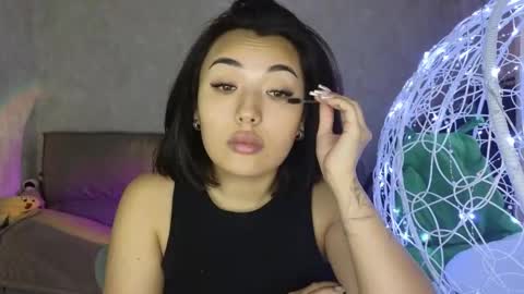 Snapshot of lily_foster_ chatting on November 11, 6:46 am Lily online show from November 11, 6:46 am