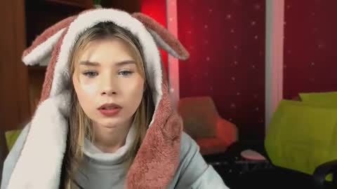 Lily online show from January 31, 7:11 pm