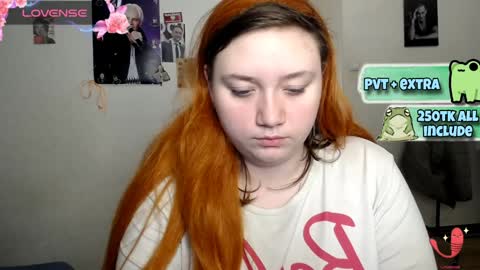 Snapshot of lily_shamy chatting on January 30, 3:29 pm Alice online show from January 30, 3:29 pm