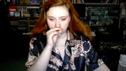Alice online show from October 5, 3:21 pm
