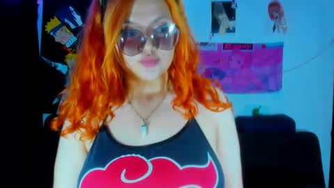 Snapshot of lily_stone04 chatting on December 3, 8:05 am lily_stone04 online show from December 3, 8:05 am
