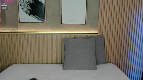 Snapshot of lily_vale chatting on December 1, 7:41 pm Lily online show from December 1, 7:41 pm